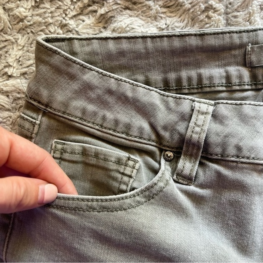 4 for 16$ Distressed Refuge Skinny Jeans - Picture 5 of 12